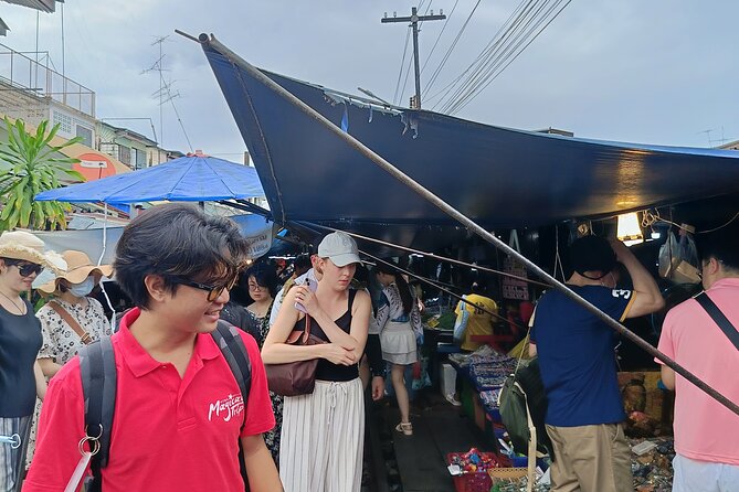 Damnoen Saduak and Maeklong Railway Market Tour with Private Car - My call: a strong choice for a first market day