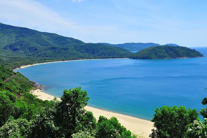 DaNang Airport Transfer to Hoi An by private car or vice versa - The 45-minute ride to Hoi An