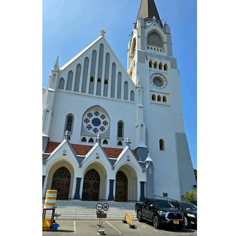DAR ES SALAAM : 6hr DAR ES SALAAM CITY TOUR WITH PRIVATE CAR - Lunch and Mlimani City Shopping Mall