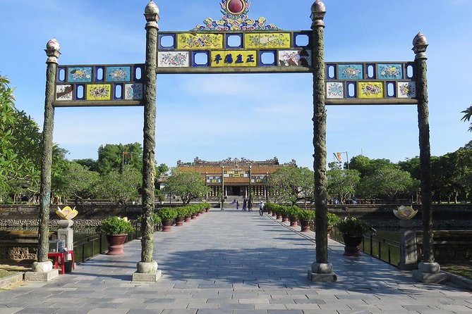 Day Trip To Hue City and Back From Hoi An By Private Car - Hai Van Pass: A Short Viewpoint Stop