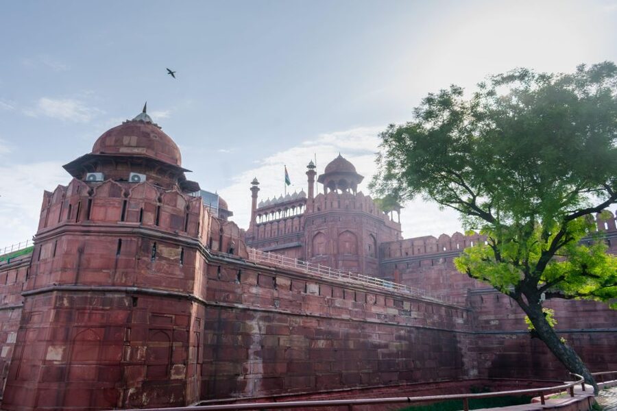 Delhi: Full Day Old and New Delhi Tour By Private Car - Chandni Chowk by rickshaw