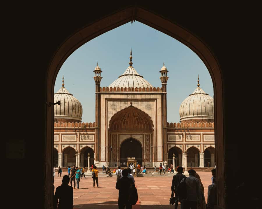 Delhi: Full Day Old and New Delhi Tour By Private Car - Red Fort and the story of Shah Jahan