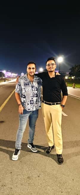 Delhi : Nightlife Tour with private car, guide & driver - What the $38 price really gives you