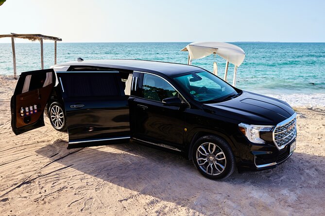 Deluxe GMC Limousine from CUN Airport to Cancun Hotel Zone - Key points to know before booking