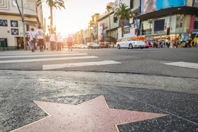 Deluxe Los Angeles 5-Hour Limo Tour with Drinks Included - Key points to know before booking