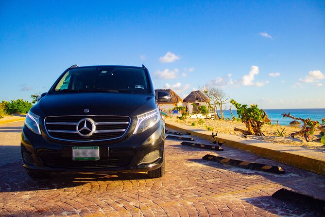 Departures in Mercedes Benz from Playa del Carmen to Cancun Airport - Why airport timing matters in Cancun
