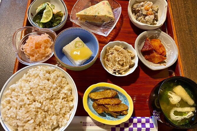 Discover Ancient Nara: Private Car Tour from Kyoto or Osaka - Lunch and the old lanes of Naramachi