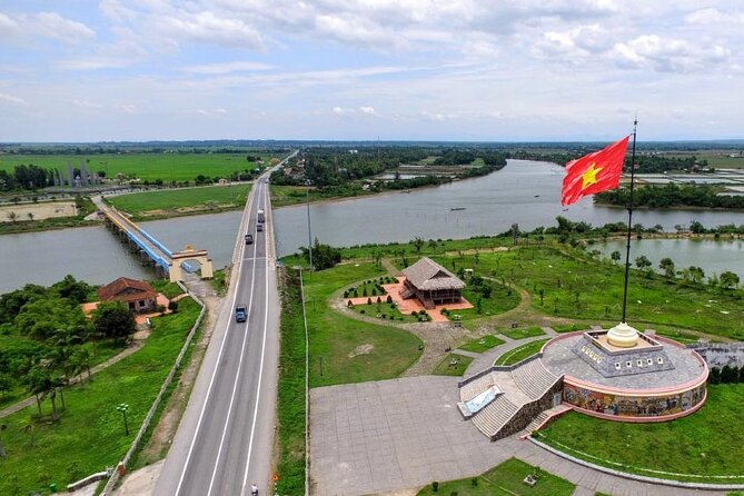 Dong Hoi to Hue Private Car Transfer With Sightseeing Stops - The driver experience: practical help, not a guided tour