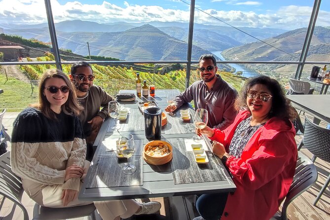 Douro Valley Premium Tours - Private Driver & Guide - Crossing from Pinhão to Peso da Régua