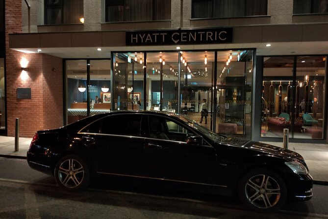 Dublin Airport Transfers: Luxury Transfer To/From DUB Per Vehicle - What the $181.02 price buys you