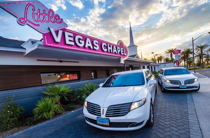 Elvis Wedding at The Little Vegas Chapel including Limousine Transportation - What the $565 price really covers