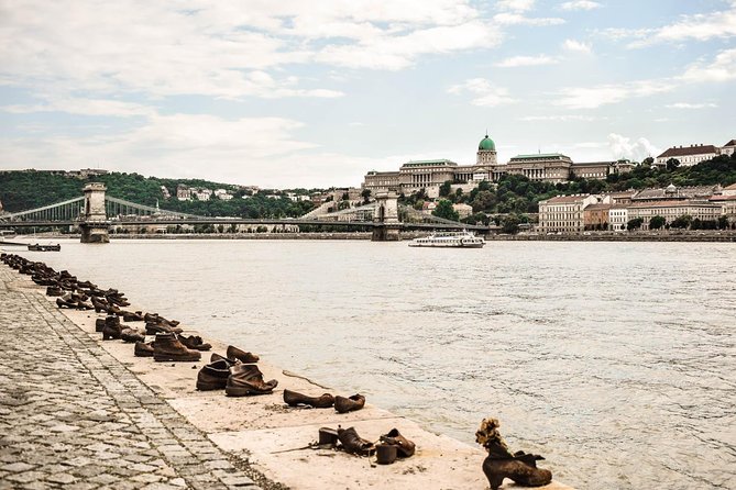 Exclusive Budapest City Tour by Luxury Car - Half Day - Why the driver and guide matter