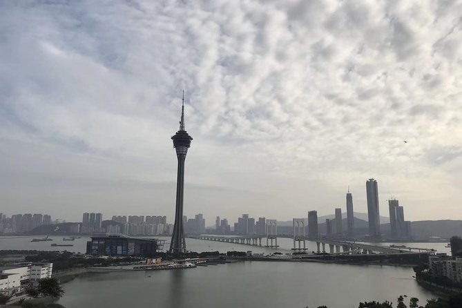 Exclusive Transfer Private Car Service from Hong Kong to Macau" - The Hong Kong pickup: useful door-to-door service
