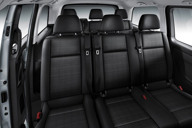 Fes Morocco - Airport Shuttle Service - Luxury Car - Best Price - A simple welcome after landing in Fes