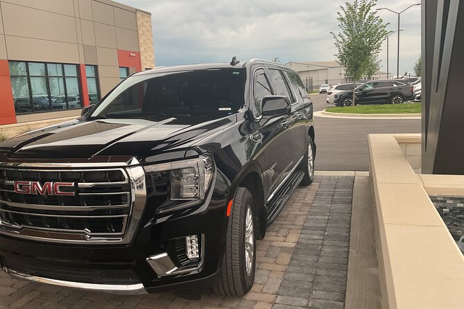 First class limo in Nashville, Tennessee luxury car - What is included for the $108 group rate