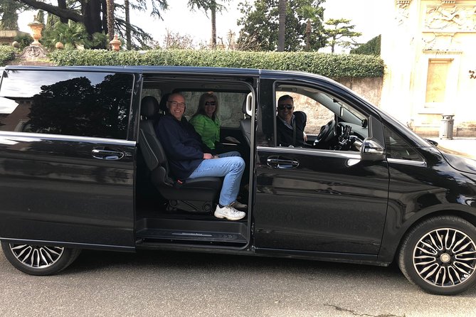 Fiumicino Airport private transfers with luxury Mercedes van - Key points to know before booking