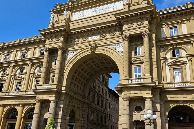 Florence private city car Tour by Mercedes Car with driver - Piazza della Repubblica and the center’s polished side