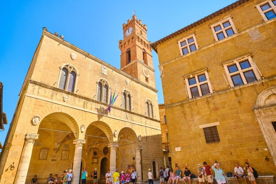 Florence: Val d'Orcia Private Chauffeur-Driven Tour - How to judge the value of a 10-hour private day