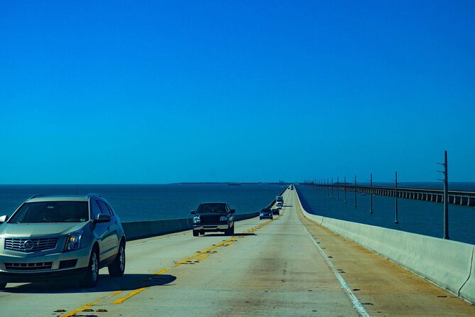 Fort Lauderdale/Hollywood: Key West Full-Day Tour in Luxury Coach Bus - Crossing the Keys with a stop in Key Largo