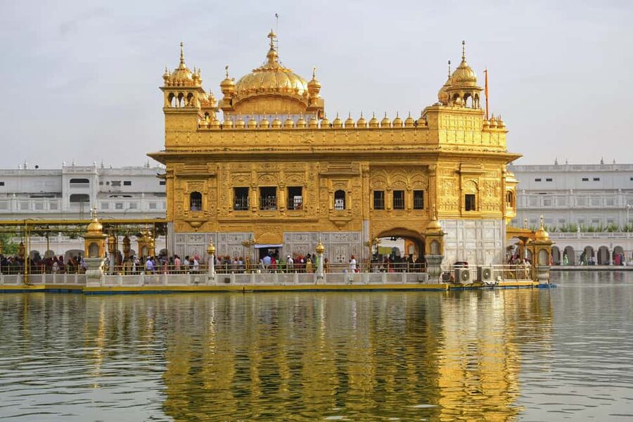 From Delhi: 3-Day Amritsar Tour with Private Car & Hotel - Day 1: Delhi to Amritsar and the Golden Temple