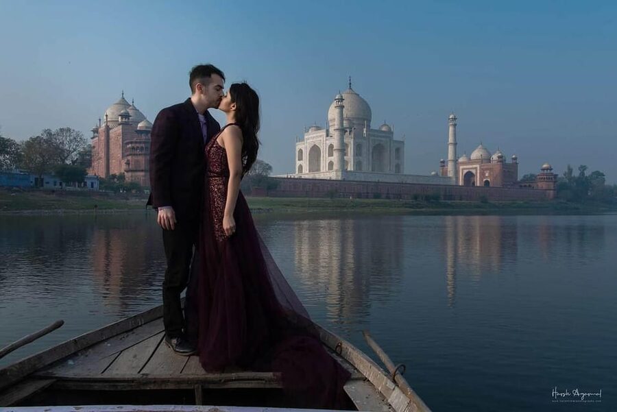 From Delhi: Deluxe Taj Mahal and Agra tour with Luxury Cars - Should you book it?