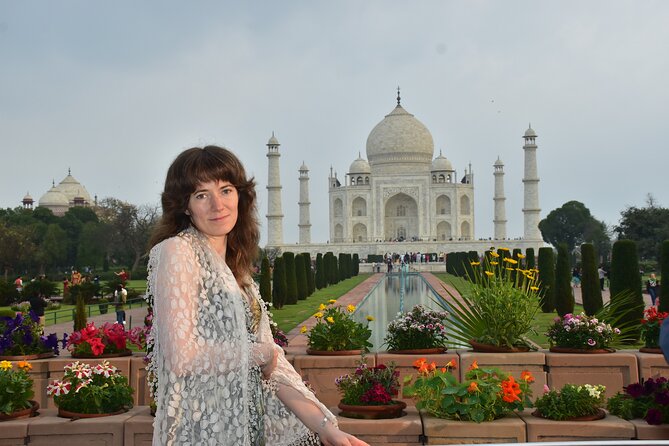 From Delhi Taj Mahal and Agra full Day Tour All Inclusive - Two hours at the Taj Mahal
