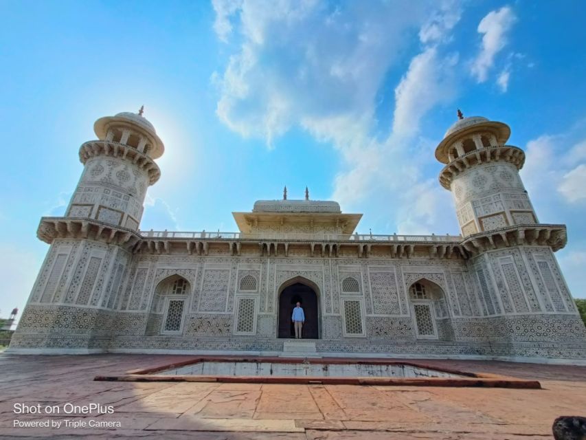 From Delhi: Taj Mahal Luxury Day Tour By Superfast Train - What private touring changes