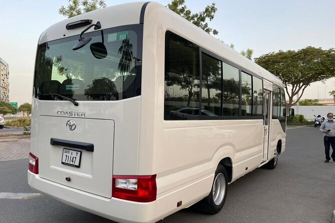 From Dubai: Private Chauffeur Service to Abu Dhabi - Emirates Palace and Etihad Towers are quick photo stops