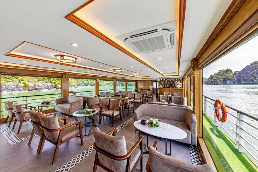 From Hanoi: 1-Day Halong 5-Star Cruise w/Jacuzzi & Limousine - Why this Halong Bay day trip works