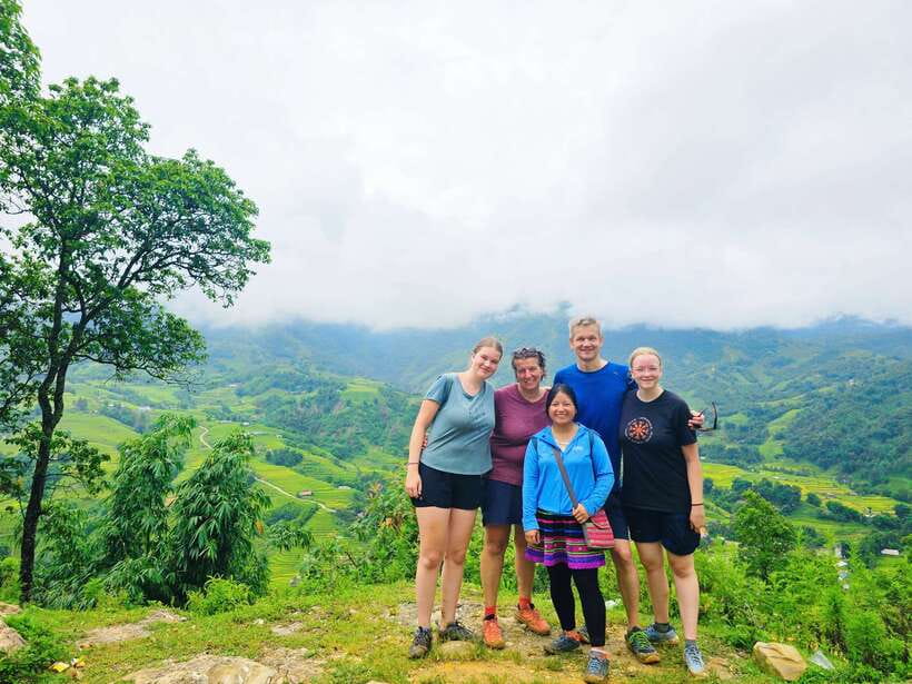 From Hanoi: 2-Day Sapa Trek Tour - Luxury Limousine Transfer - Lunch in Sapa and the first look at Cat Cat