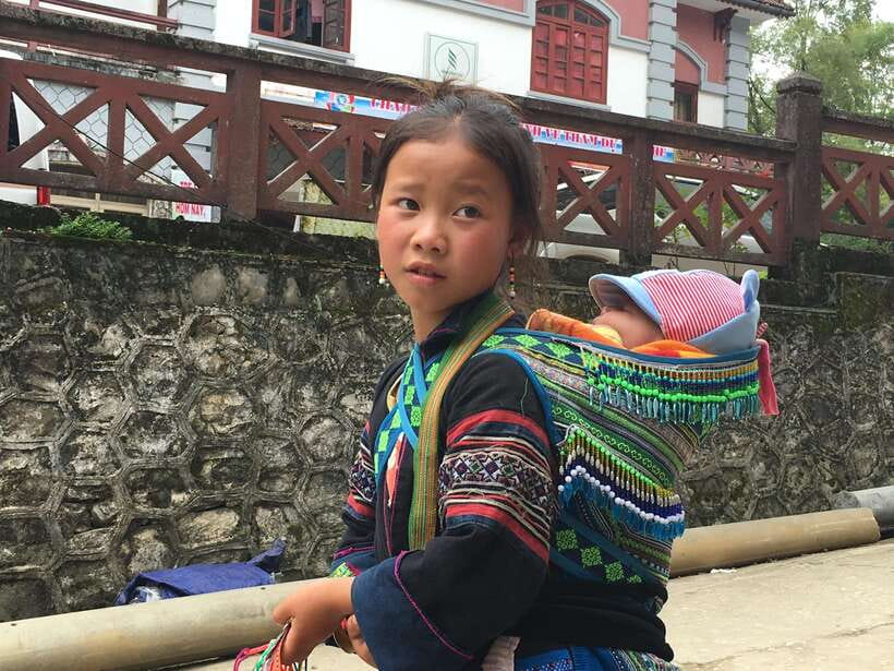 From Hanoi: 2-Day Sapa Trek Tour - Luxury Limousine Transfer - Food, guides, and the local connection