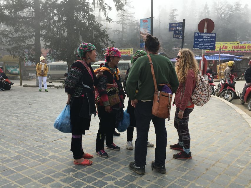 From Hanoi: 3-Day Sapa Trekking with Limousine Transfer - Cat Cat Village and the first four kilometers