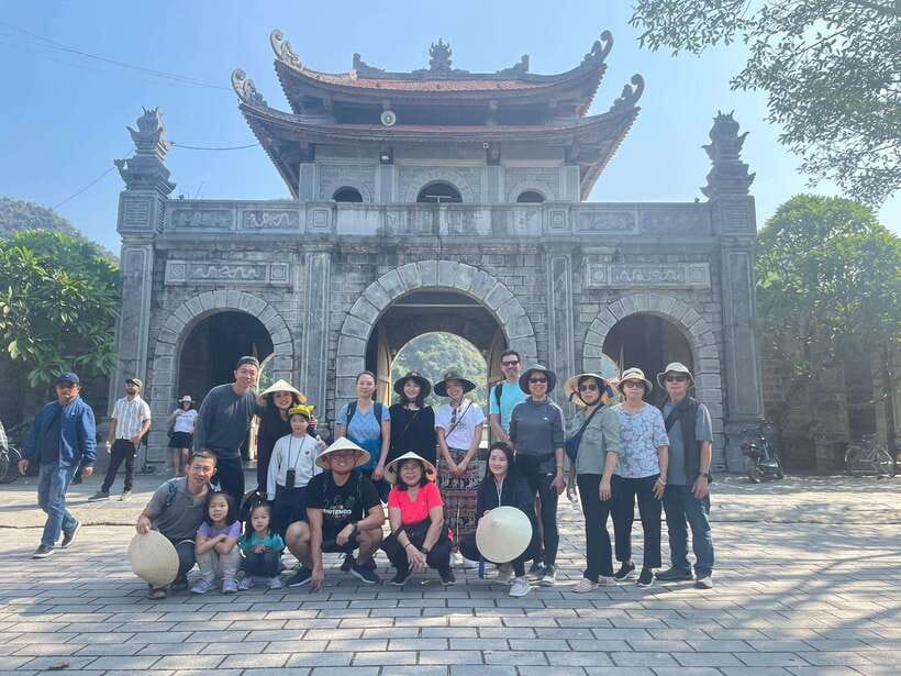 From Hanoi: Ninh Binh, Hoa Lu, Tam Coc, & Mua Cave Day-Trip - Vietnamese buffet lunch in Ninh Binh