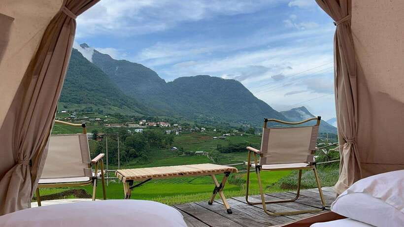 From Hanoi: Premium 2-Day Sapa Adventure with DCAR Limousine - Day one for central hotel guests