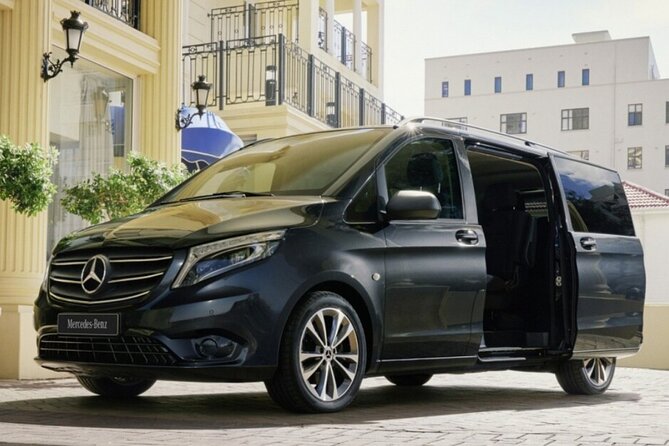 From Heathrow Airport to Southampton Private Chauffeur Service - What the 90-minute ride is like