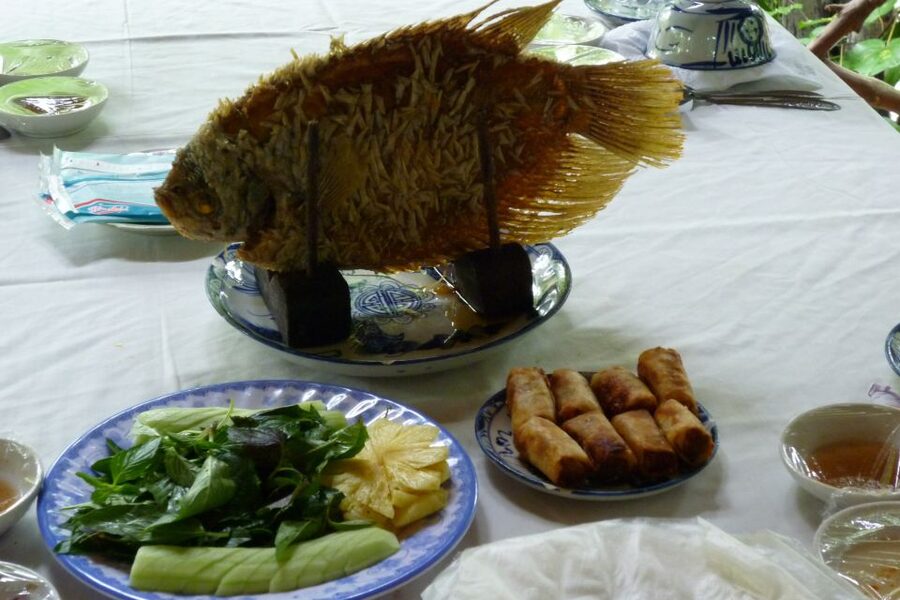 From Ho Chi Minh City: Mekong Delta VIP Tour by Limousine - The sampan ride is the quietest part