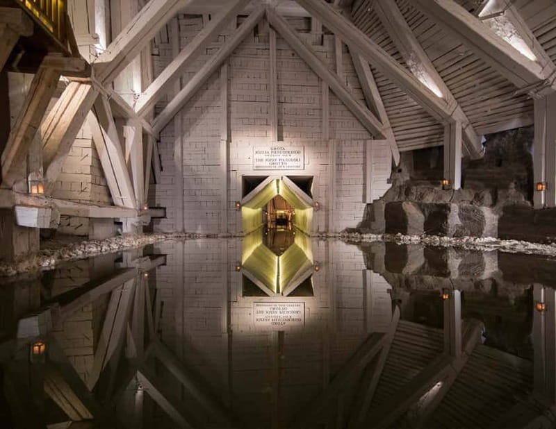 From Krakow: Wieliczka Salt Mine Tour With Private Car - The private drive from Krakow to Wieliczka