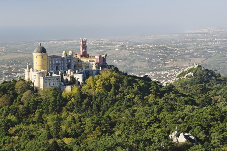 From Lisbon: Full-Day Sintra Tour by Luxury Car or Minivan - Cascais, Estoril, and the Ride Back