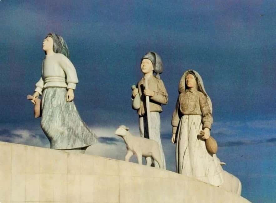 From Lisbon: Private Car Tour to Fátima and Mira de Aires - A long day with two very different moods