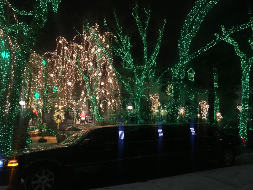From Manhattan: Private Brooklyn Christmas Tour by Limousine - Why Dyker Heights Makes a Strong Christmas Stop
