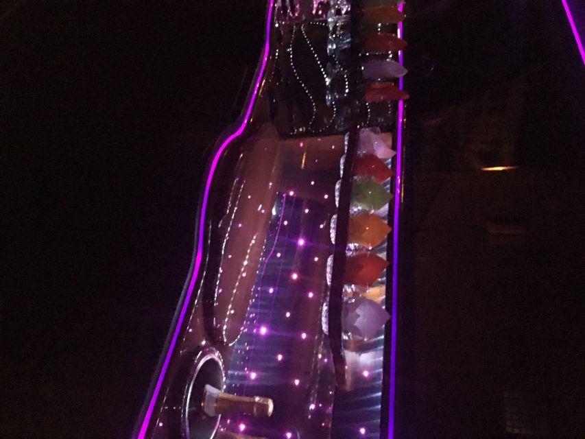 From Manhattan: Private Brooklyn Christmas Tour by Limousine - What the Private Price Really Means