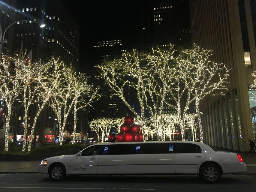 From Manhattan: Private Brooklyn Christmas Tour by Limousine - The Ride to Brooklyn and the Driver’s Role