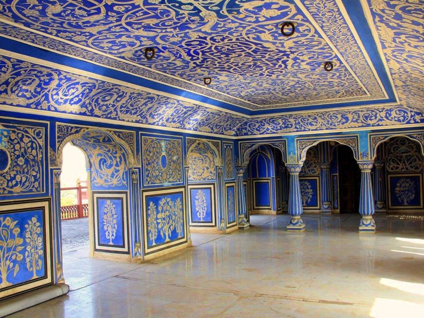 From New Delhi: Jaipur Tour by Fast Train or by Private Car - Jal Mahal, a palace you view from outside