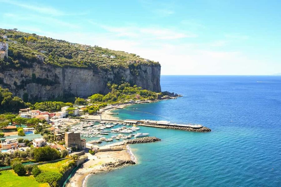 From Rome: Luxury Van Day Trip to Pompeii & Sorrento Lunch - The minivan ride south from Rome