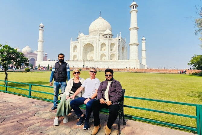 Full day city tour of Delhi with Guide and Private Car - What the private car changes