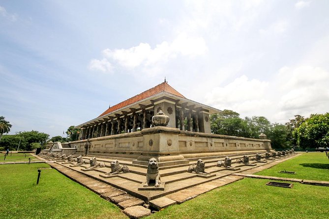 Full-Day Colombo City Tour (Private Car) - Gangaramaya Temple and Colombo’s religious mix