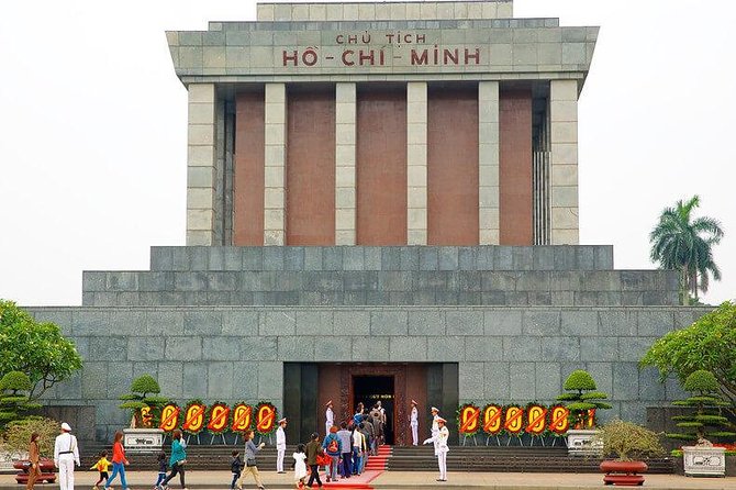 Full-Day Explore Hanoi Capital - Tran Quoc Pagoda and the calm of West Lake