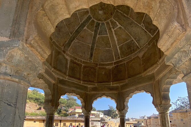 Full-Day Jaipur Sightseeing Private Tour - All Inclusive - Royal Gaitor: quieter royal memorials