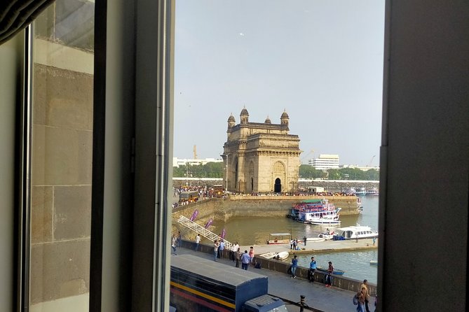 Full Day Mumbai City Tour in Luxury Vehicle - Dhobi Ghat: work on a huge scale