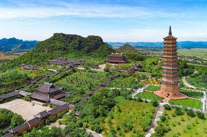 Full Day Private Tour of Ninh Binh with Limousine - How private is the experience?